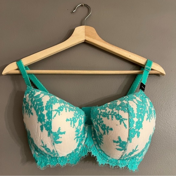 Victoria's Secret Women's Dream Angels Lined Demi Bra Green Lace 34DDD - Picture 1 of 8